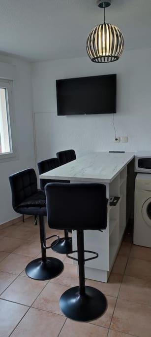 Appartement Face A La Gare Аннмасс Екстер'єр фото