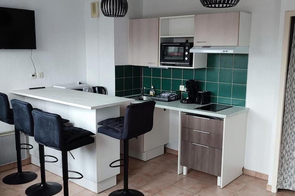 Appartement Face A La Gare Аннмасс Екстер'єр фото